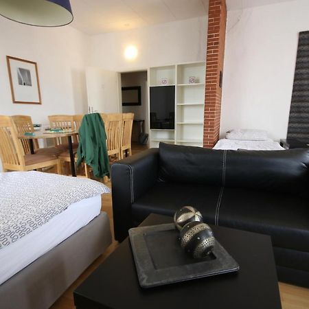 Moderne Studio Apartments Und 120Qm Wohnungen In Oberhausen, Ideal Fuer Geschaeftsreisende Und Monteure Oberhausen  Buitenkant foto
