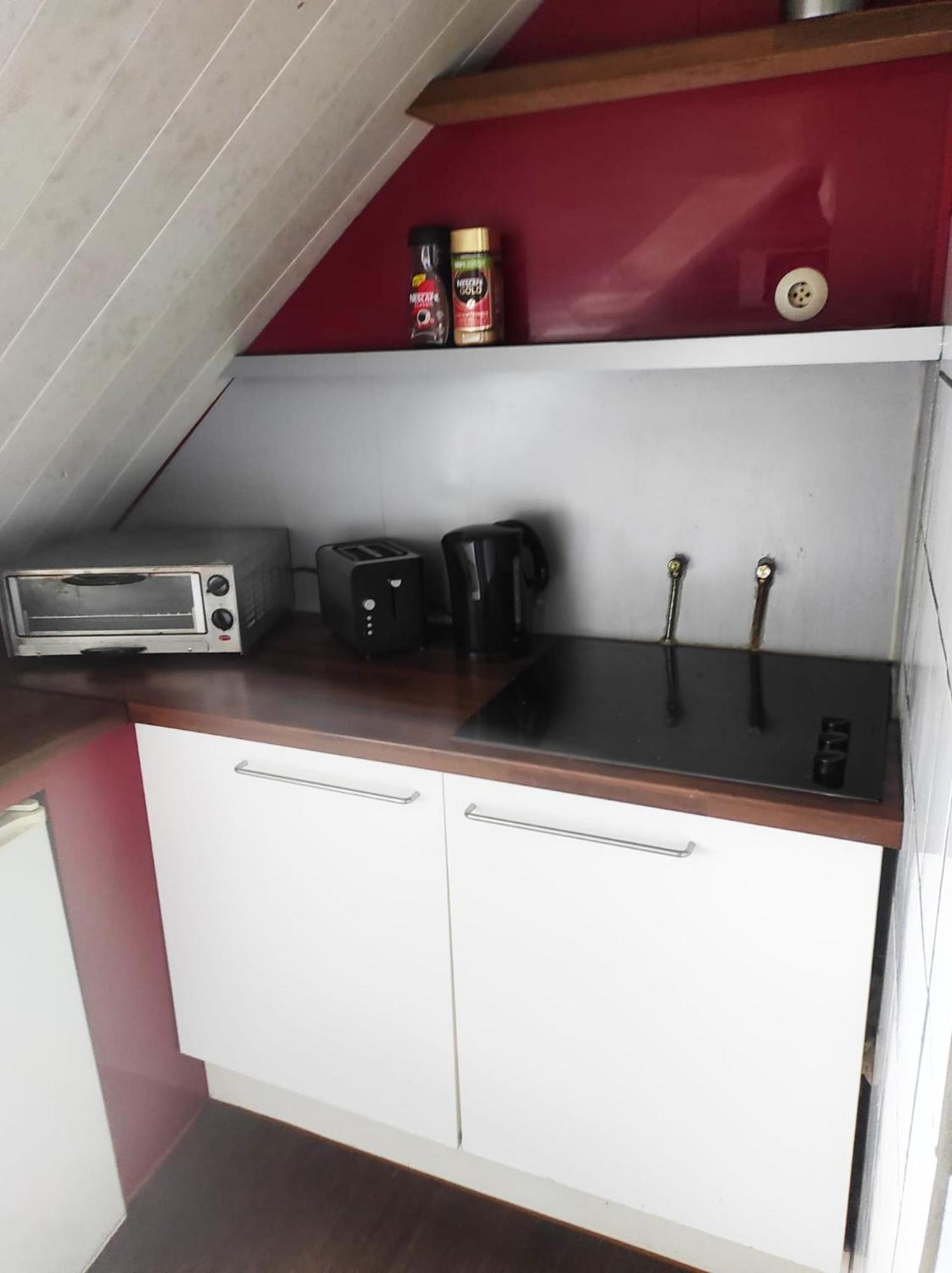 Moderne Studio Apartments Und 120Qm Wohnungen In Oberhausen, Ideal Fuer Geschaeftsreisende Und Monteure Oberhausen  Buitenkant foto