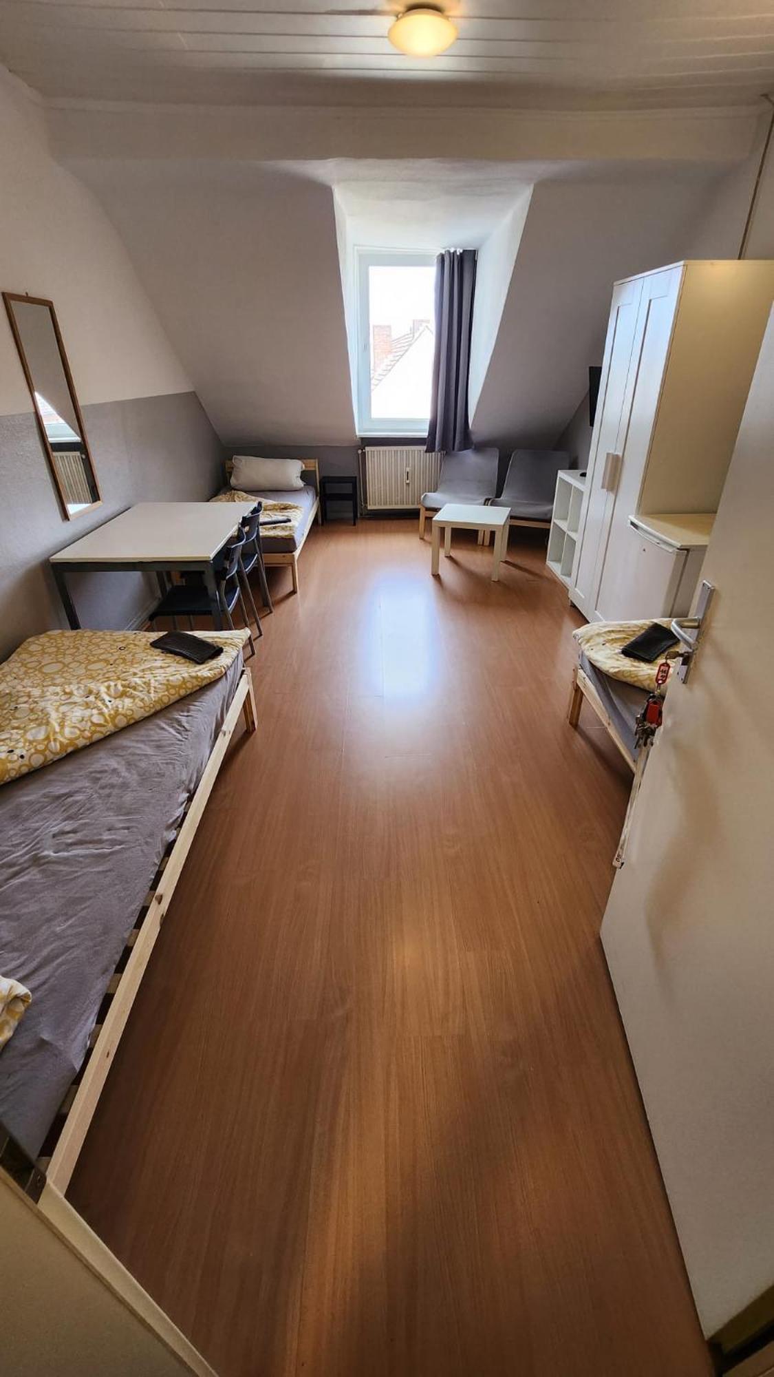 Moderne Studio Apartments Und 120Qm Wohnungen In Oberhausen, Ideal Fuer Geschaeftsreisende Und Monteure Oberhausen  Buitenkant foto