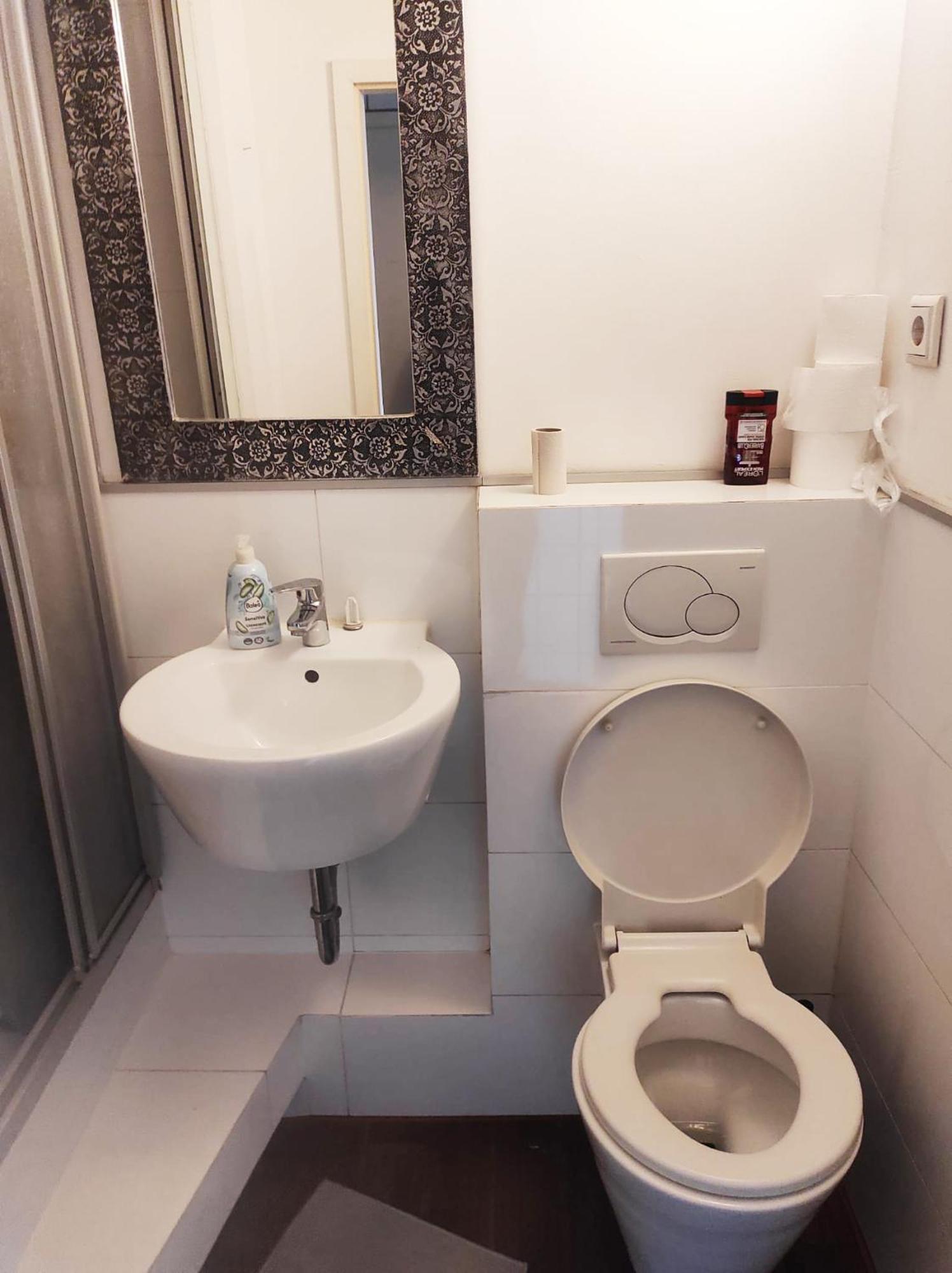 Moderne Studio Apartments Und 120Qm Wohnungen In Oberhausen, Ideal Fuer Geschaeftsreisende Und Monteure Oberhausen  Buitenkant foto