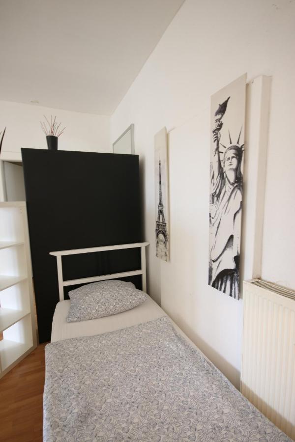 Moderne Studio Apartments Und 120Qm Wohnungen In Oberhausen, Ideal Fuer Geschaeftsreisende Und Monteure Oberhausen  Buitenkant foto