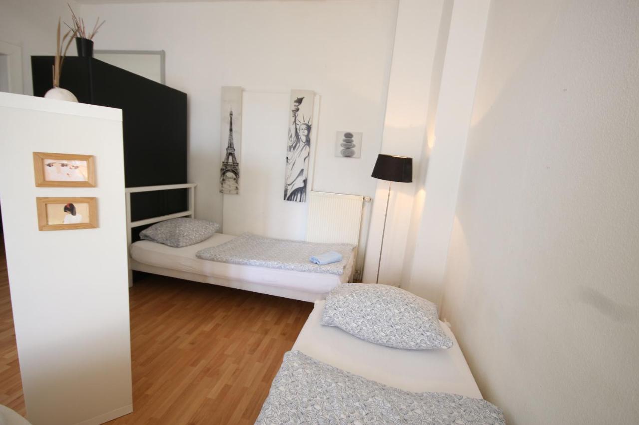 Moderne Studio Apartments Und 120Qm Wohnungen In Oberhausen, Ideal Fuer Geschaeftsreisende Und Monteure Oberhausen  Buitenkant foto
