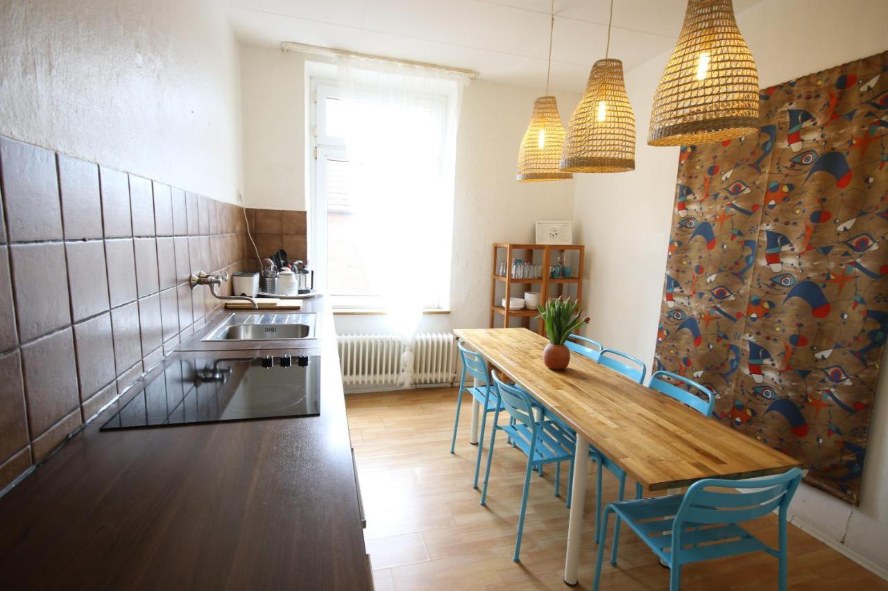 Moderne Studio Apartments Und 120Qm Wohnungen In Oberhausen, Ideal Fuer Geschaeftsreisende Und Monteure Oberhausen  Buitenkant foto