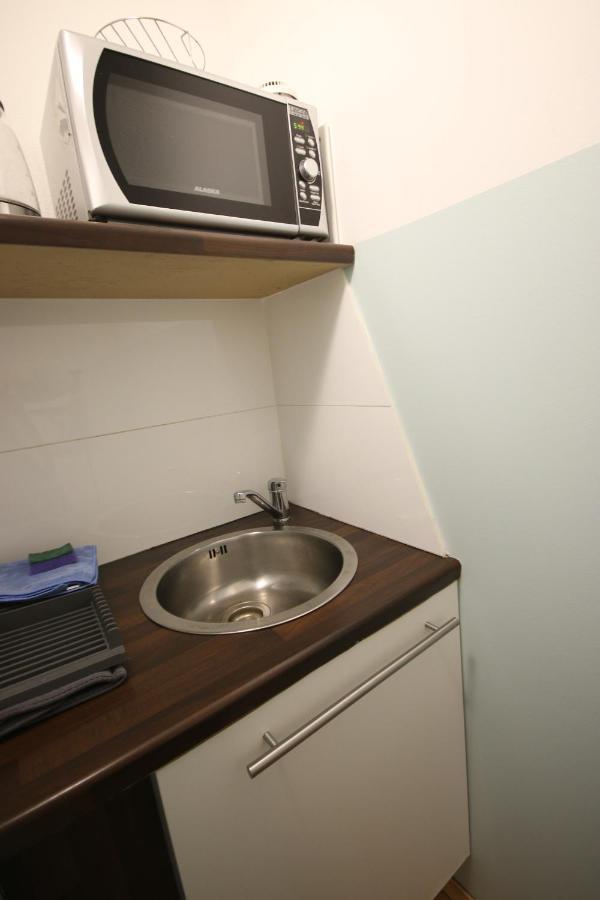 Moderne Studio Apartments Und 120Qm Wohnungen In Oberhausen, Ideal Fuer Geschaeftsreisende Und Monteure Oberhausen  Buitenkant foto