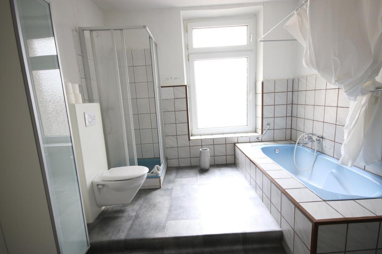 Moderne Studio Apartments Und 120Qm Wohnungen In Oberhausen, Ideal Fuer Geschaeftsreisende Und Monteure Oberhausen  Buitenkant foto