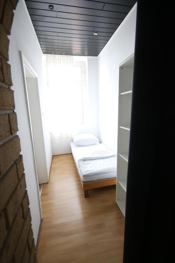 Moderne Studio Apartments Und 120Qm Wohnungen In Oberhausen, Ideal Fuer Geschaeftsreisende Und Monteure Oberhausen  Buitenkant foto