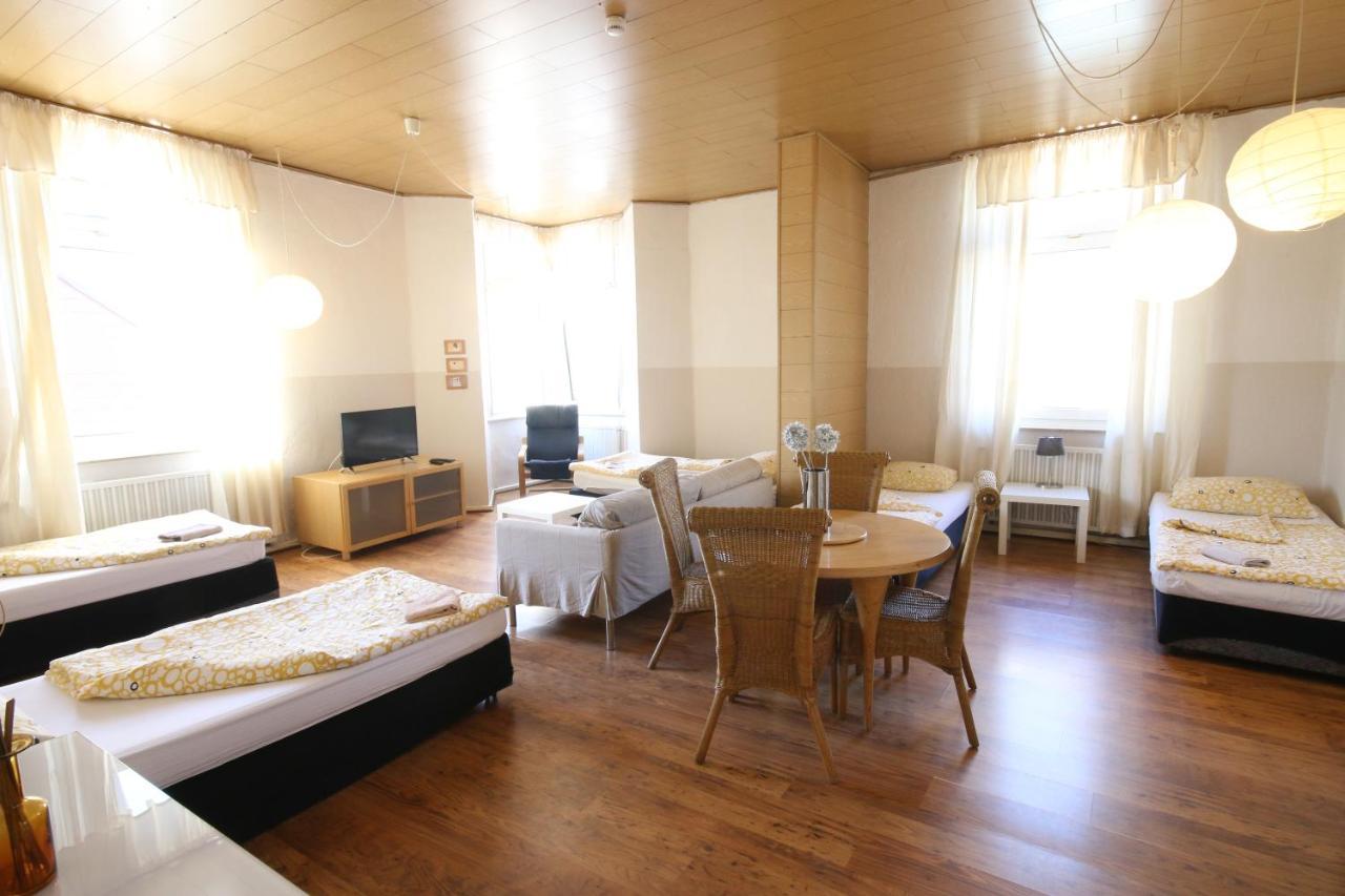Moderne Studio Apartments Und 120Qm Wohnungen In Oberhausen, Ideal Fuer Geschaeftsreisende Und Monteure Oberhausen  Buitenkant foto