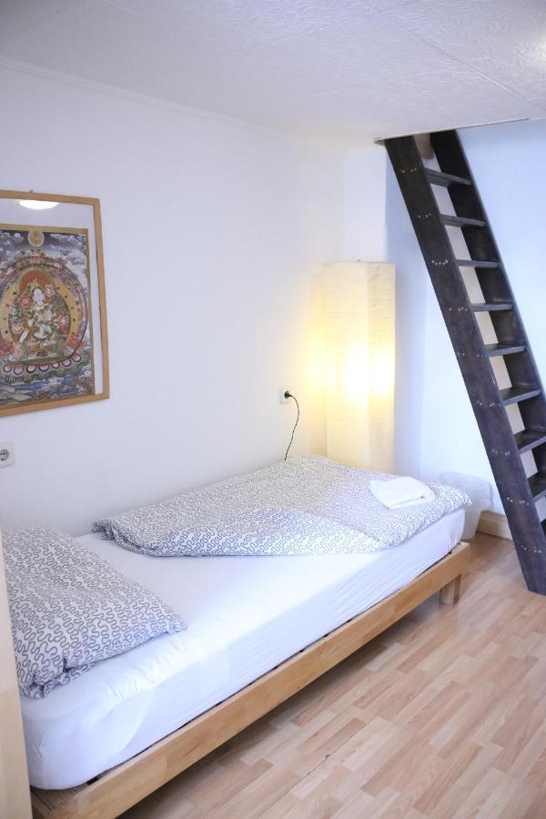 Moderne Studio Apartments Und 120Qm Wohnungen In Oberhausen, Ideal Fuer Geschaeftsreisende Und Monteure Oberhausen  Buitenkant foto